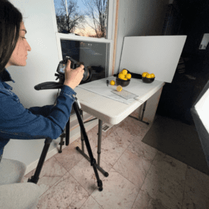 Eva Kashat in action during a food photography photoshoot 