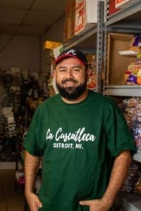 Antojitos El Catracho employee